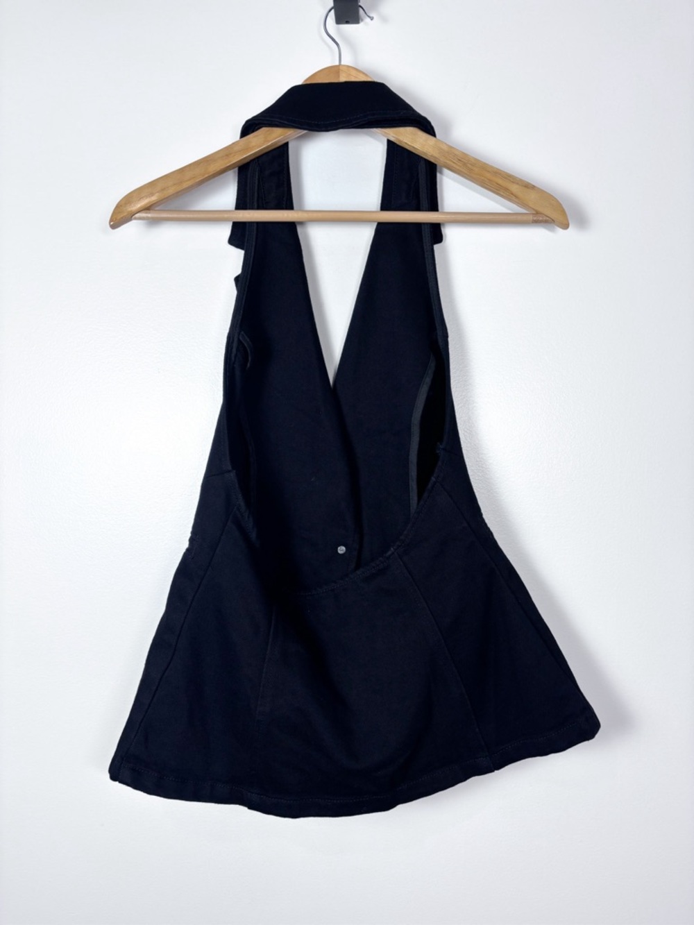 WeWoreWhat Revolve Black Denim Halter Backless Collared Vest Size Small NWT - Picture 5 of 7